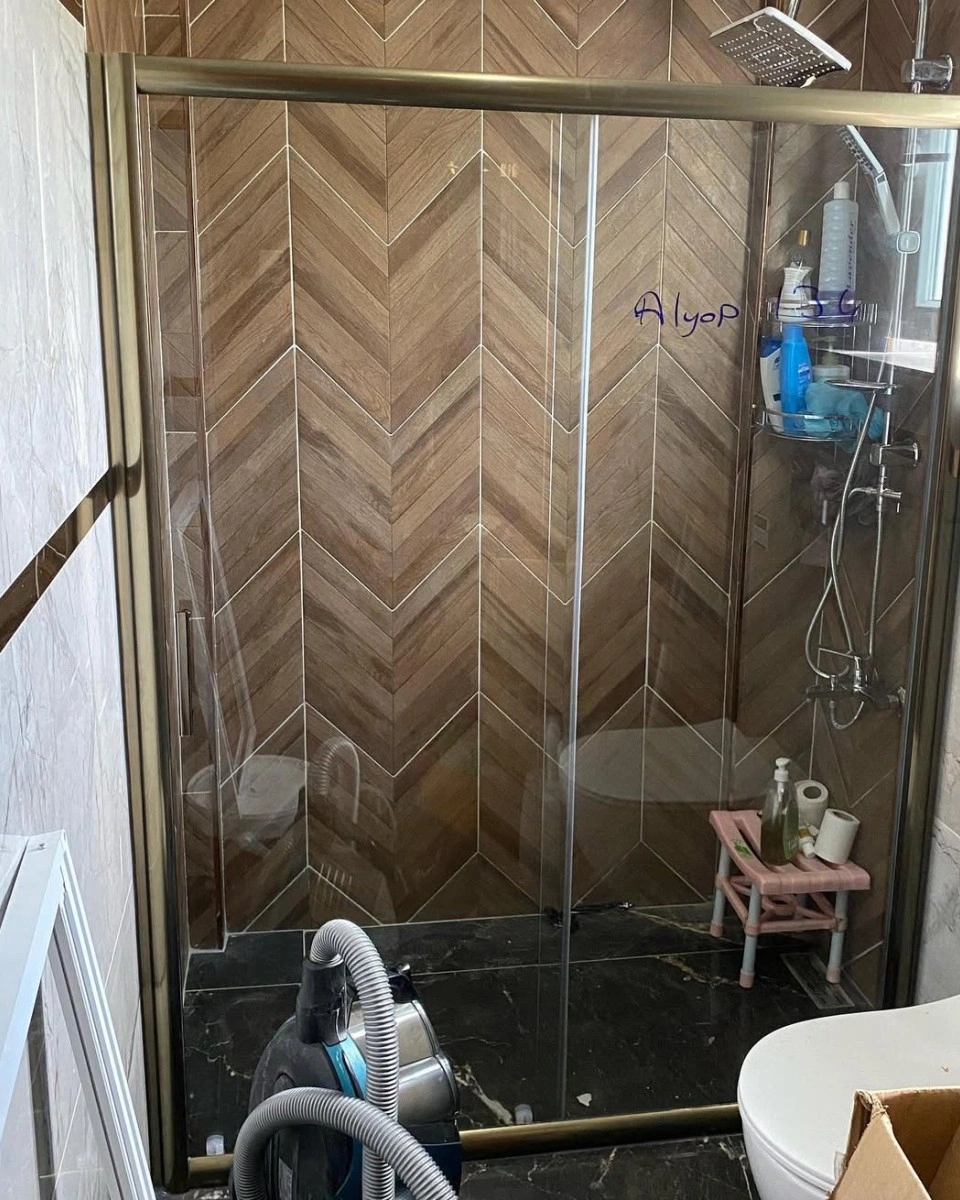 Pool Serisi Bronz Profilli Şeffaf Cam Duşakabin - Görsel 3