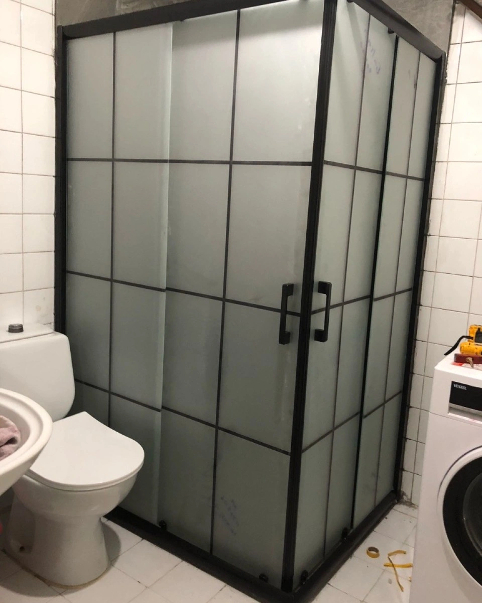 Pool Serisi Siyah Profilli Karolajlı Cam Duşakabin - Görsel 3