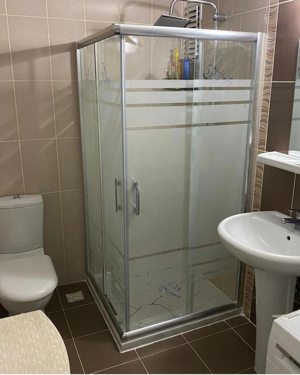 Pool Serisi Desenli Cam Duşakabin.